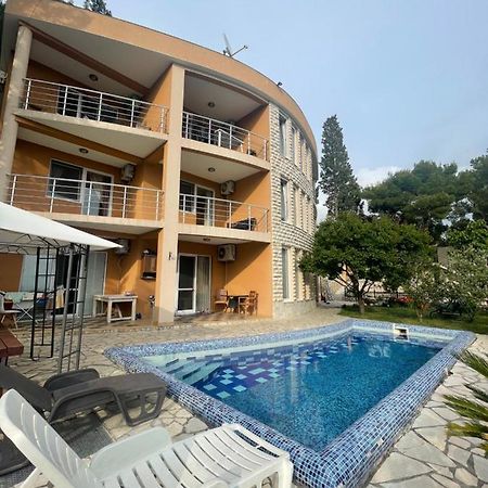 Apartment Villa Elena Bar Bagian luar foto