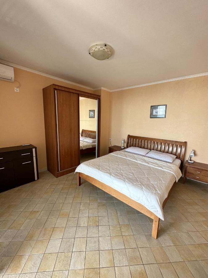 Apartment Villa Elena Bar Bagian luar foto