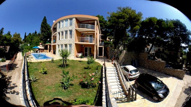 Apartment Villa Elena Bar Bagian luar foto